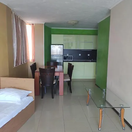 Apartament Deluxe Gallery 2 *