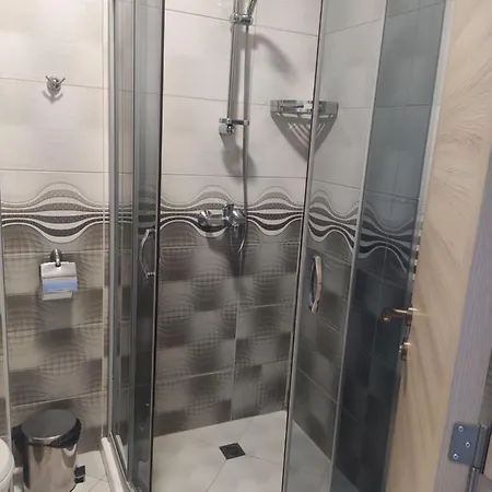 Апартаменты Deluxe Gallery 2 *