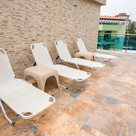 Deluxe Gallery 2 Апартаменты *