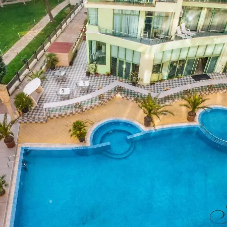 Deluxe Gallery 2 Апартаменты Солнечный берег