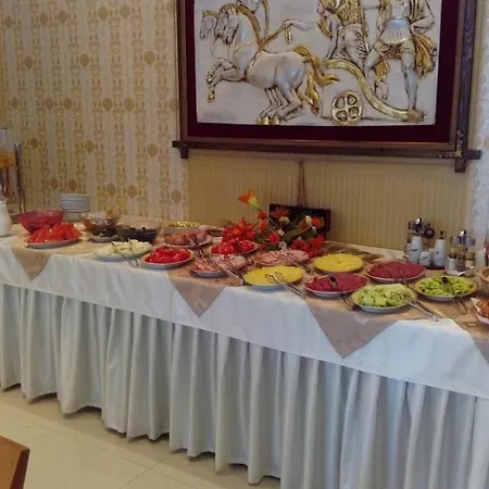 Апартаменты Deluxe Gallery 2