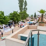 Apartmán Deluxe Gallery 2 *
