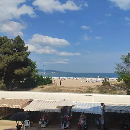 Deluxe Gallery 2 * סאני ביץ'