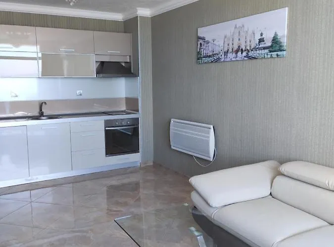 Deluxe Gallery 2 アパート